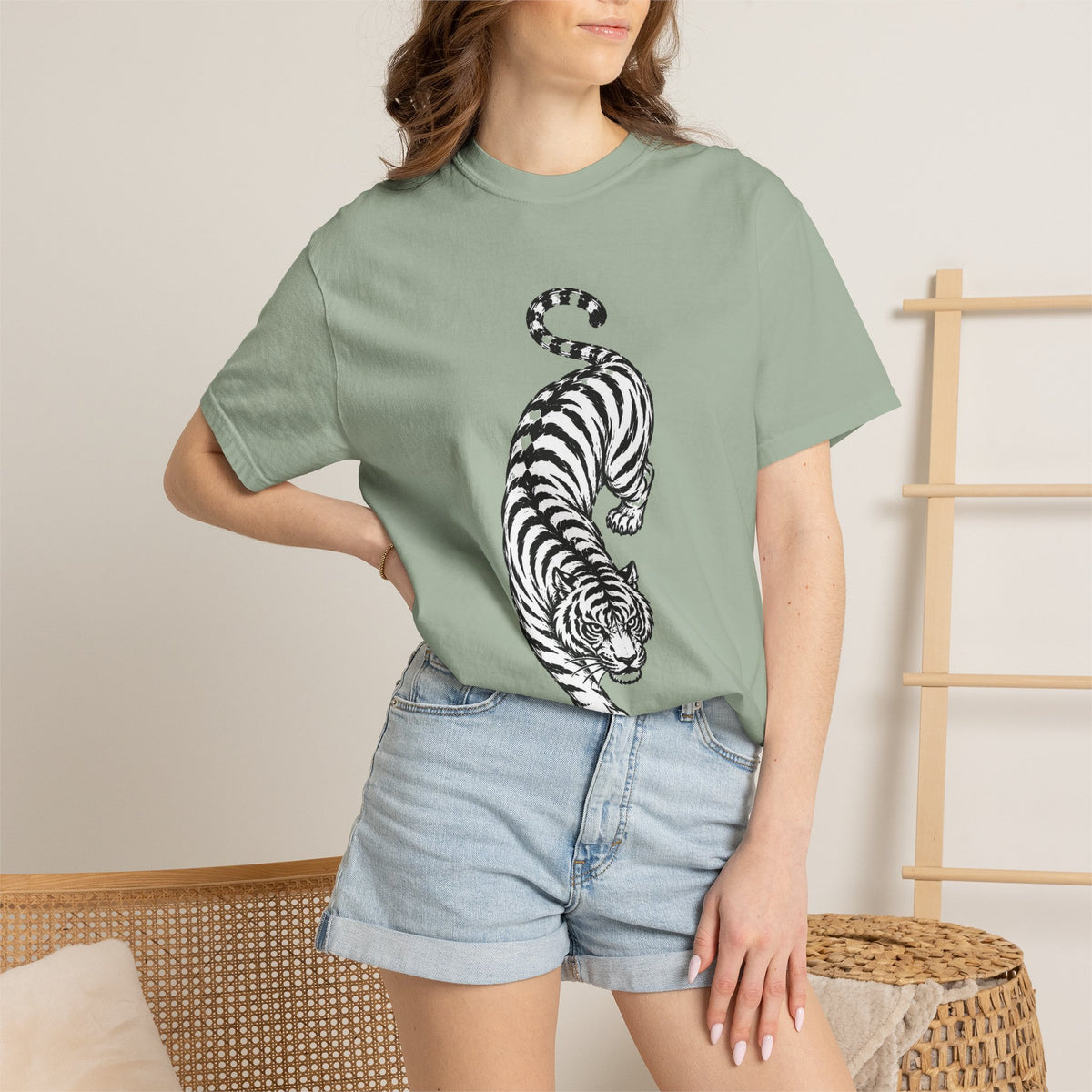 T-Shirt, Short Sleeve Boxy Crew Neck - Black & White Tiger