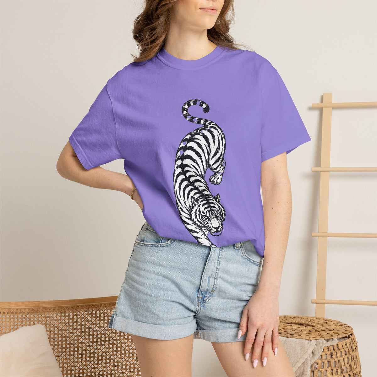 T-Shirt, Short Sleeve Boxy Crew Neck - Black & White Tiger