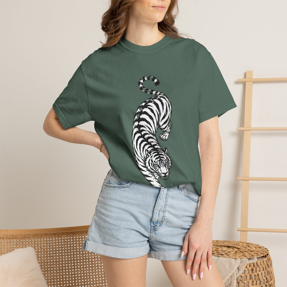 T-Shirt, Short Sleeve Boxy Crew Neck - Black & White Tiger